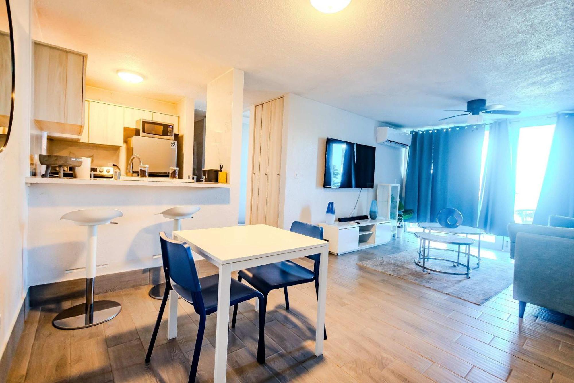 Sunset Paradise Cozy Beachfront Escape - Isla Verde San Juan Dış mekan fotoğraf