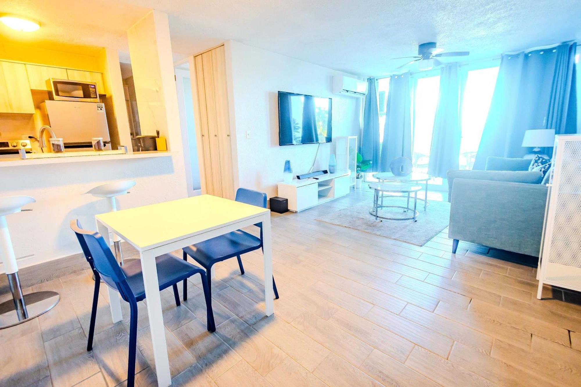 Sunset Paradise Cozy Beachfront Escape - Isla Verde San Juan Dış mekan fotoğraf