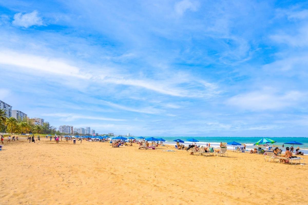 Sunset Paradise Cozy Beachfront Escape - Isla Verde San Juan Dış mekan fotoğraf
